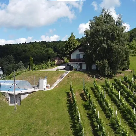 Zidanica Bundersek *